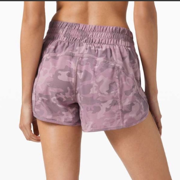 Lululemon Tracker Short V 4" inseam size 4
Incognito Camo Pink Taupe Multi - Picture 1 of 12